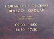 museum sign in euskera and spanish